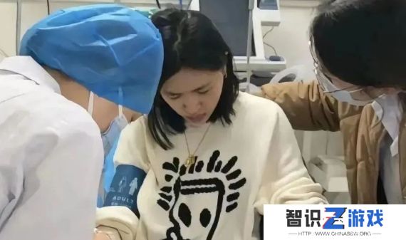 小杨哥徒弟小黄被曝赔不起天价违约金，吃药被抢救，本人回应来了